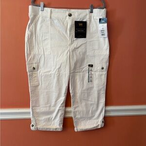 Lee Flex-To-Go White Capris